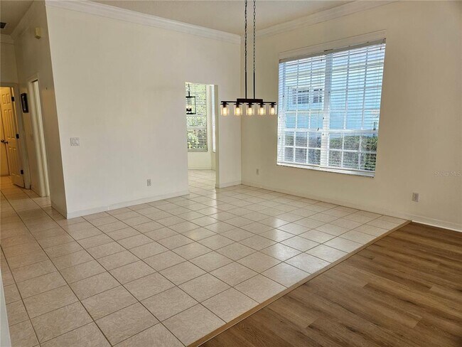 Building Photo - 835 Chalmers Dr