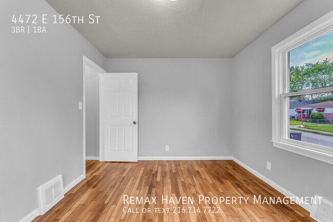 Building Photo - 4472 E 156th St