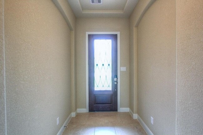 Building Photo - 123 Colton Ct