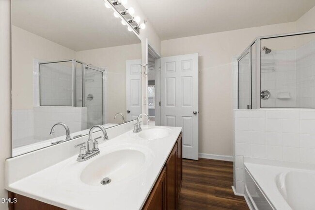 Building Photo - 401 Coalinga Lane