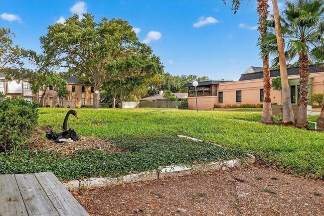 Building Photo - 145 Lake Shore Dr