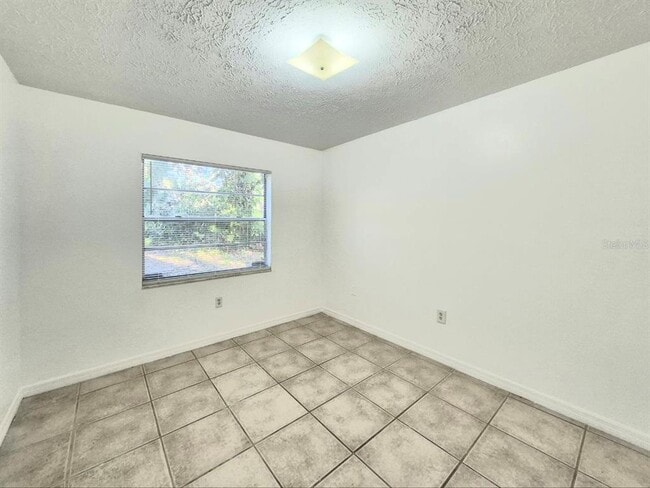 Building Photo - 1702 E Mulberry Dr