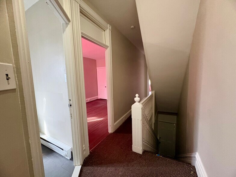 Building Photo - 1224 Eckert Ave