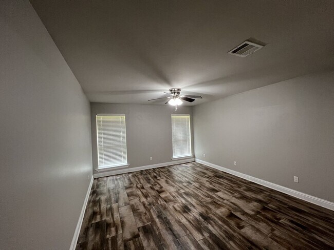 Building Photo - 23816 Stone Ridge Dr.