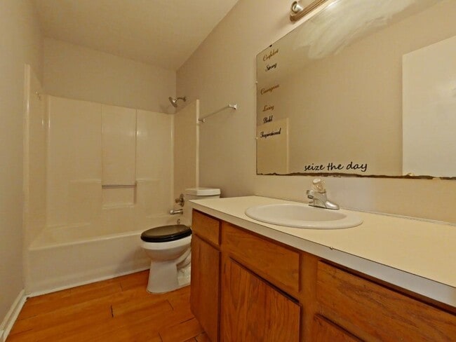 Building Photo - 727 S Scientific St