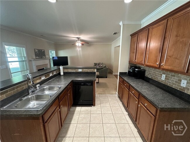 Building Photo - 1559 Blackstone Way