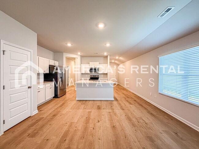 Building Photo - 4032 River Bend Rd