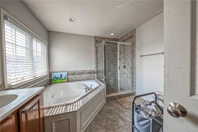 Building Photo - 332 Marshall Heights Dr