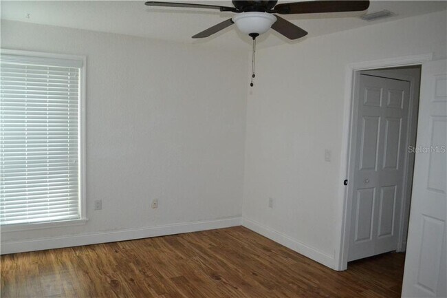 Building Photo - 603 Grenadine Ct