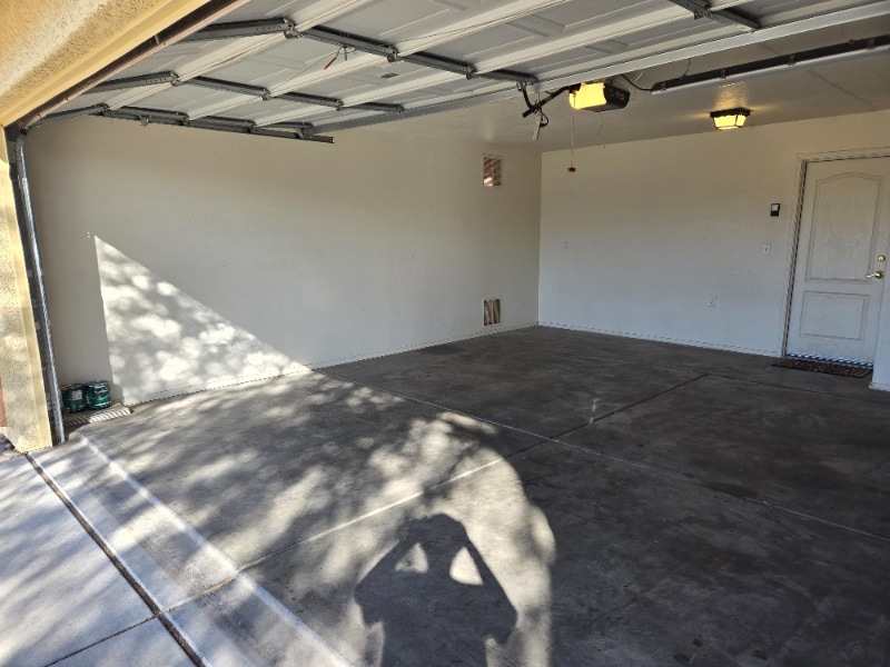 Building Photo - 3307 S Sun Splash Dr