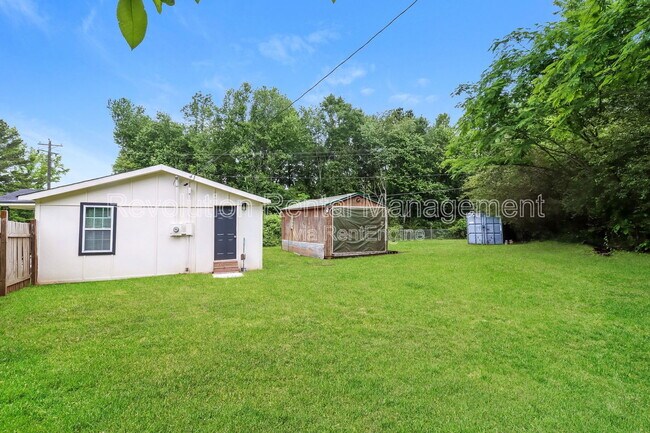 Building Photo - 13960 Veterans Memorial Hwy