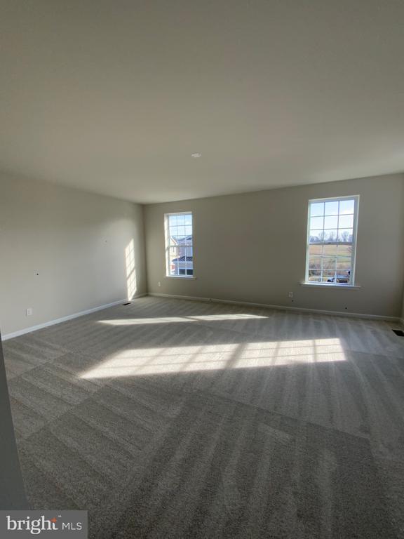 Building Photo - 206 Pound Ln