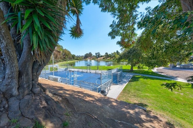 Building Photo - 510 Calle Montecito