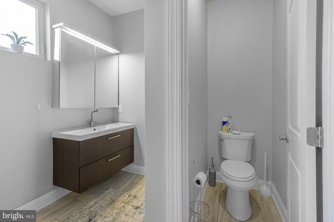 Building Photo - 2524 Sepviva St