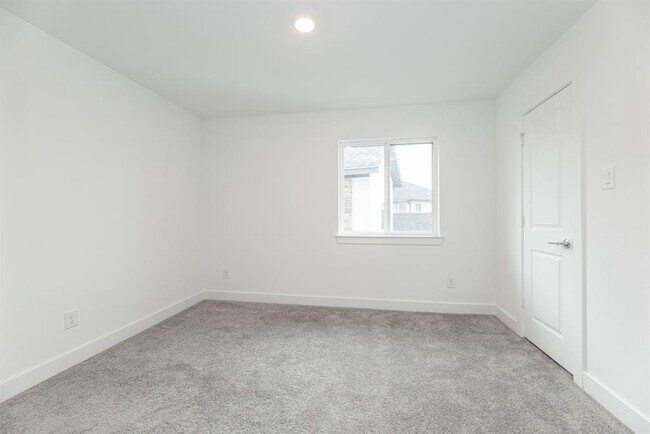 Building Photo - 21659 Lampeter River Ln