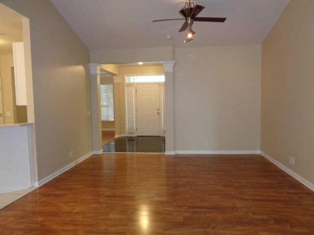 Building Photo - 2365 Edencrest Dr