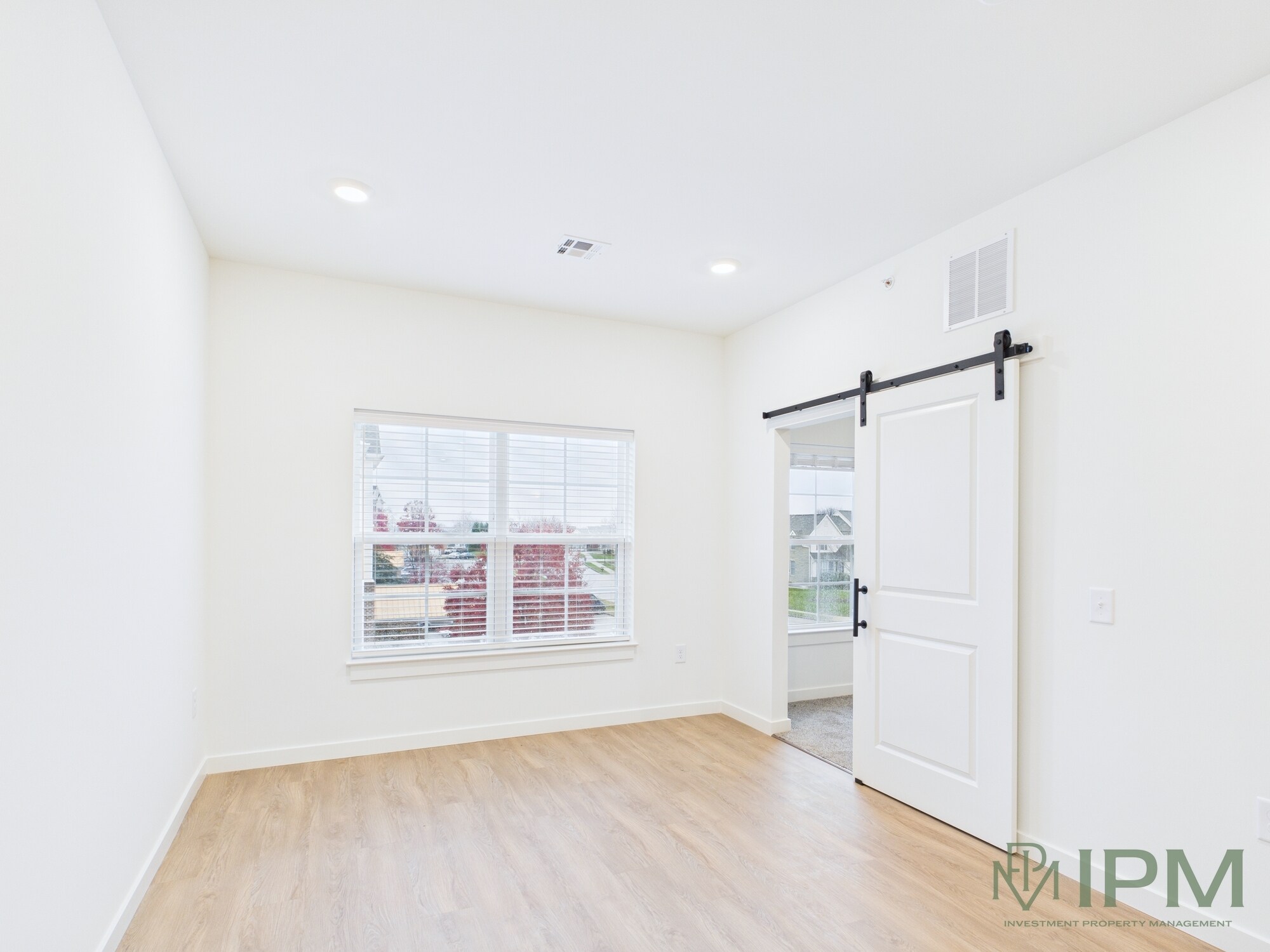 Building Photo - Fairway Flats