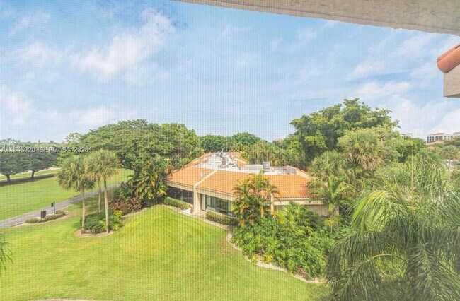 Building Photo - 7507 La Paz Blvd