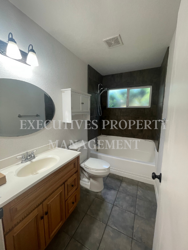 Building Photo - 3341 El Dorado Ct