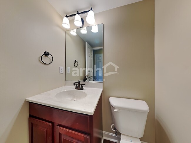 Building Photo - 1081 Riverwalk Court