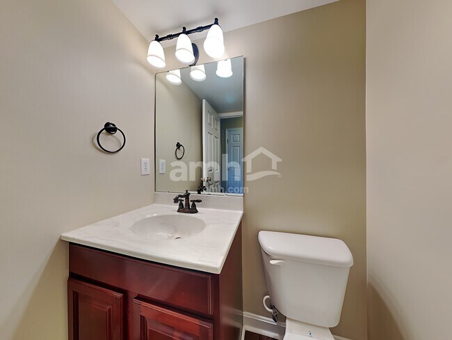 Building Photo - 1081 Riverwalk Ct