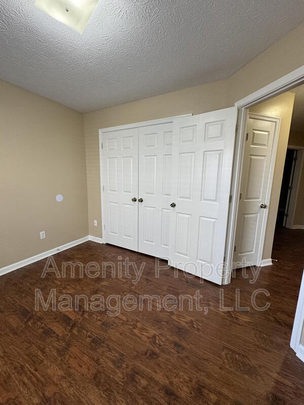 Building Photo - 831 Rouse Rd