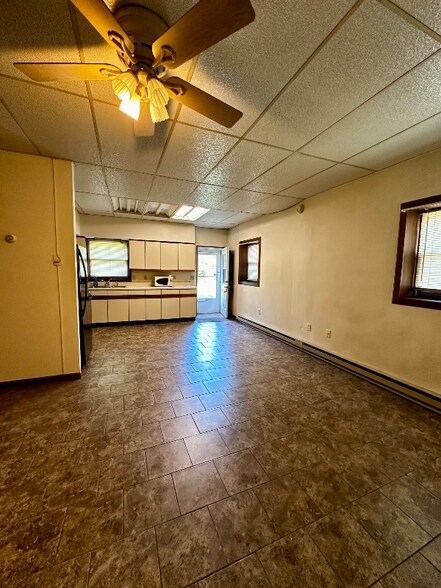 Building Photo - 1295 Bunny Ln