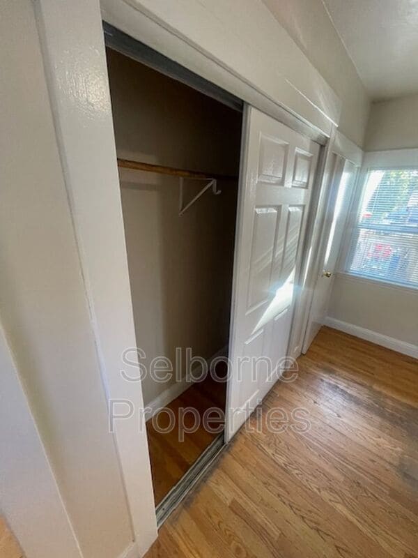 Building Photo - 544 Merrimac St