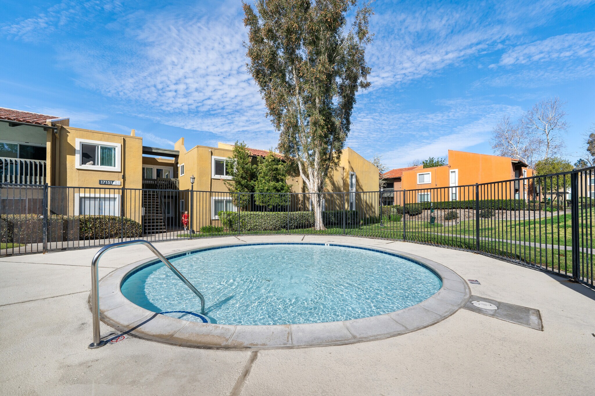 Building Photo - 17141 W Bernardo Dr