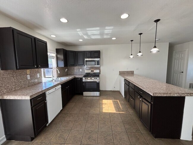 Building Photo - 12094 Coachman Ln