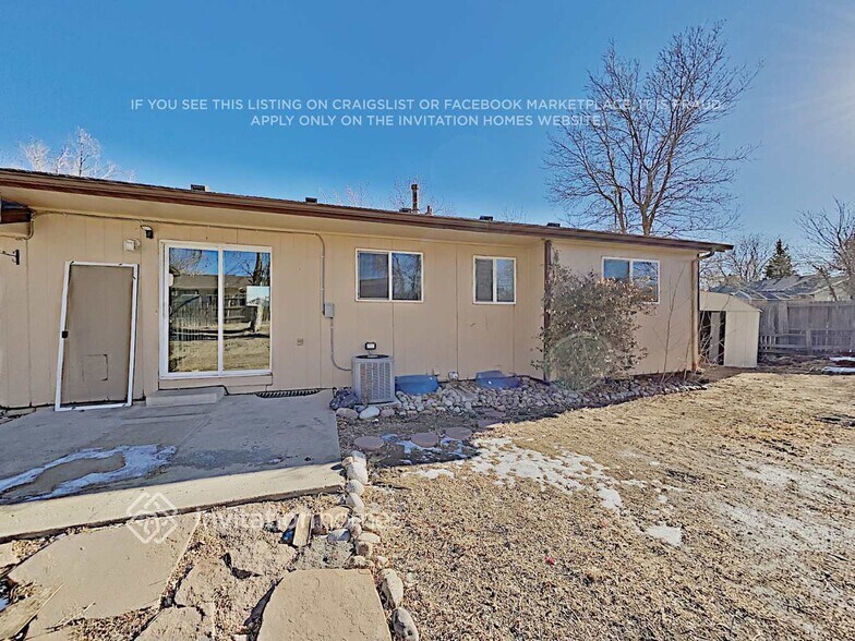 Building Photo - 1621 S Rifle St