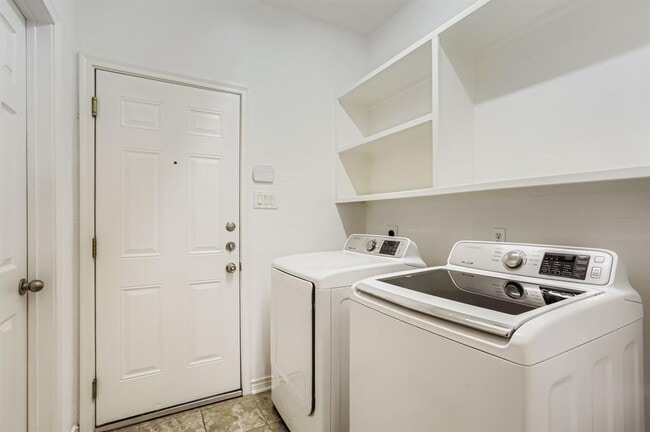 Building Photo - 20806 Cottage Cove Ln