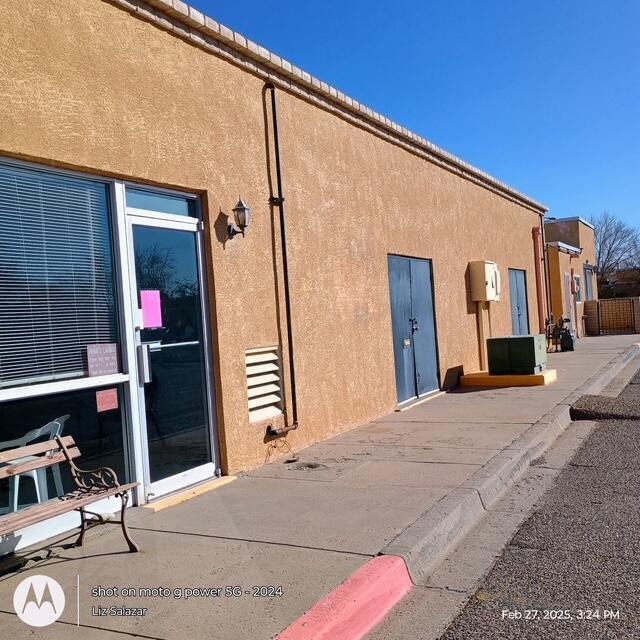 Building Photo - 1343 Rio Rancho Dr NE