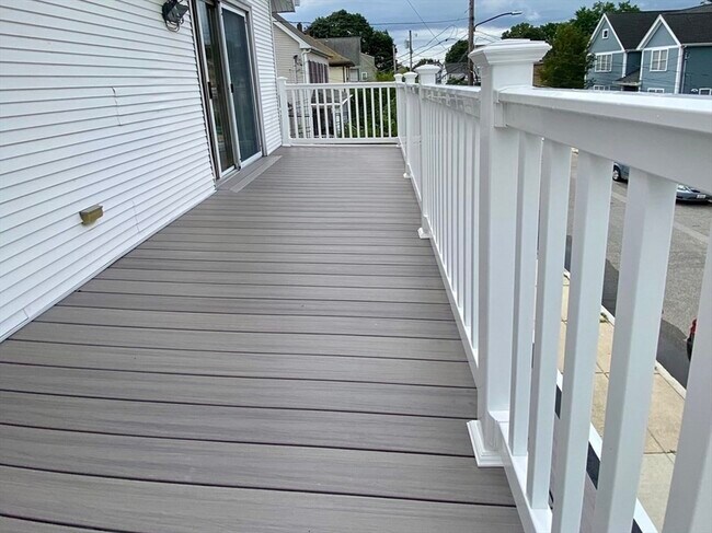 Building Photo - 21 Heldun St