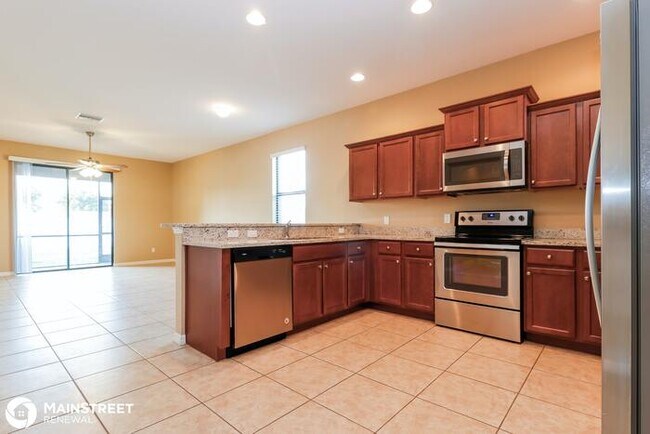 Building Photo - 723 SW 6th St, Cape Coral, FL 33991