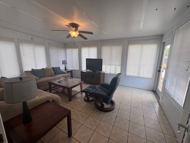 Building Photo - "Charming 2-Bed, 2-Bath Sanctuary with 1,5...