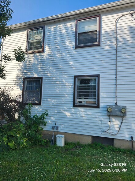 Building Photo - 552 Englewood Ave