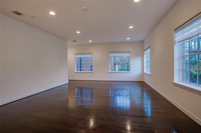 Building Photo - 602 Finley Ct