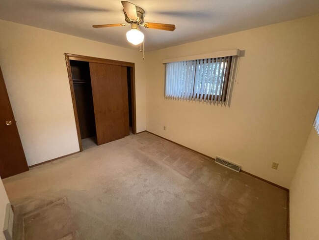Building Photo - 1412 Keck Ave