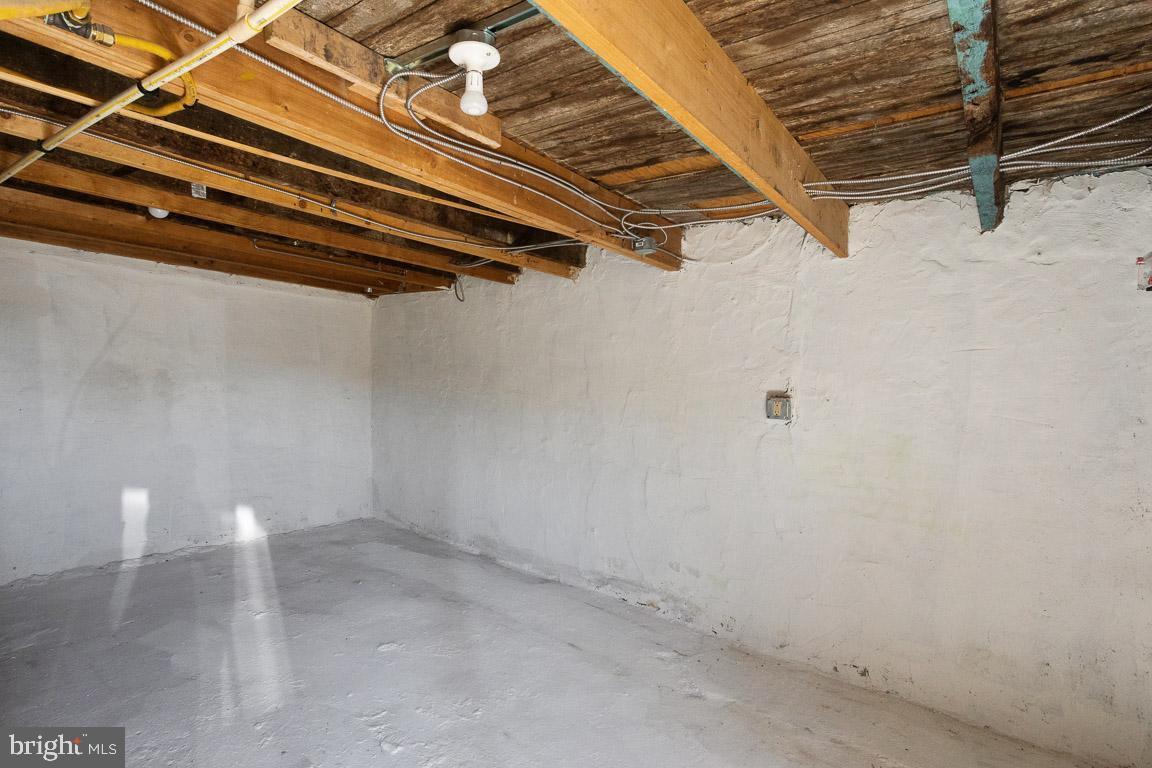 Building Photo - 1602 Latrobe St