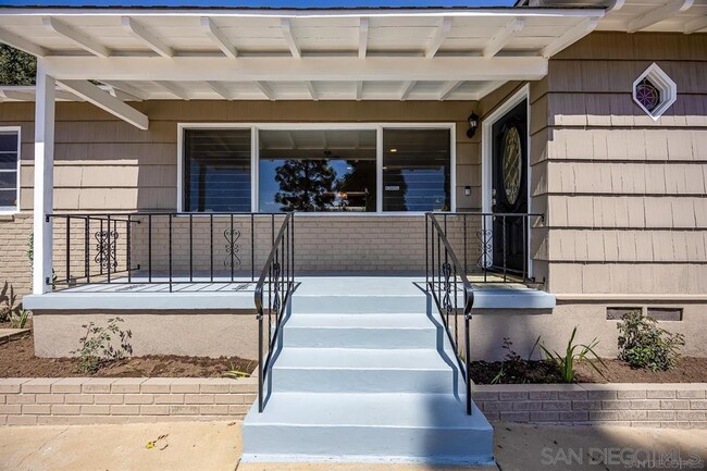 Building Photo - 8810 Mariposa St