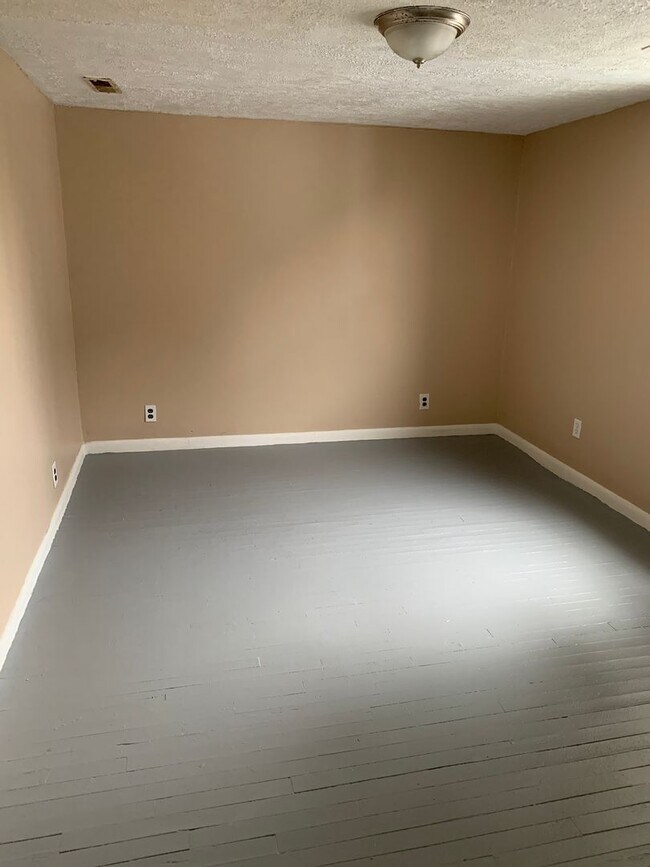 Building Photo - 1915 19th St