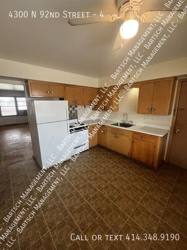 Building Photo - 4300 N 92nd St