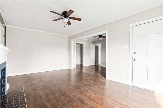 Building Photo - 1367 Normandy Dr