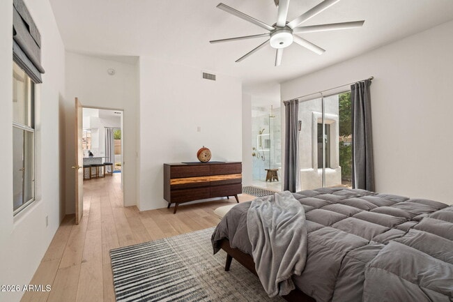 Building Photo - 25810 N Abajo Dr