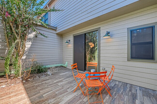 Building Photo - 1201 McDuffie St