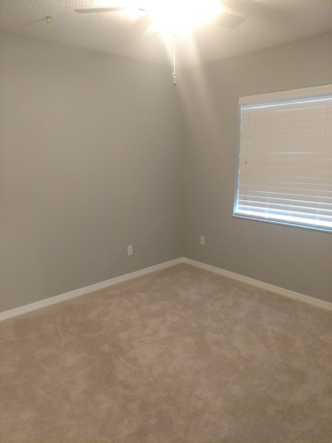 Building Photo - 3/2 in Westwood!