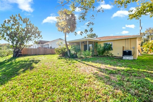 Building Photo - 124 Crystal Beach Ave