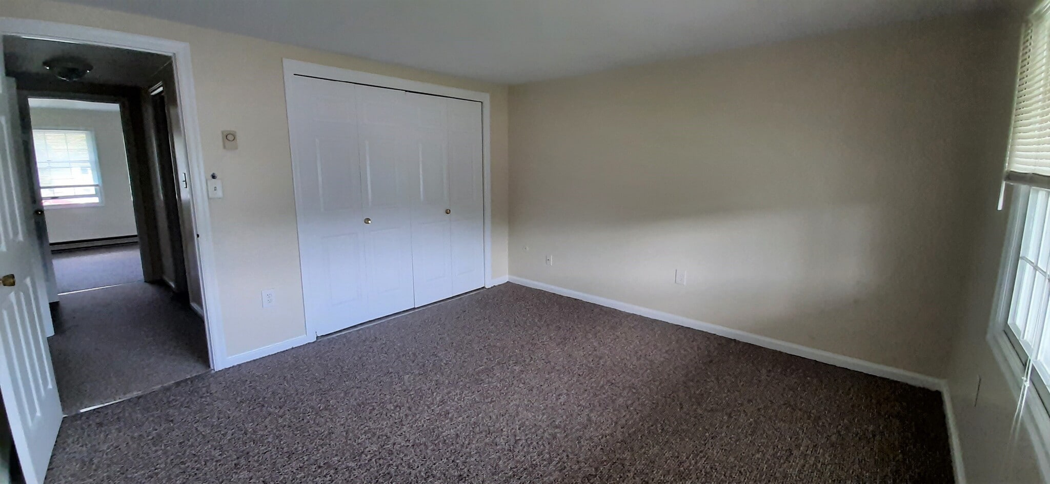 Building Photo - 488 Cedarcrest Dr