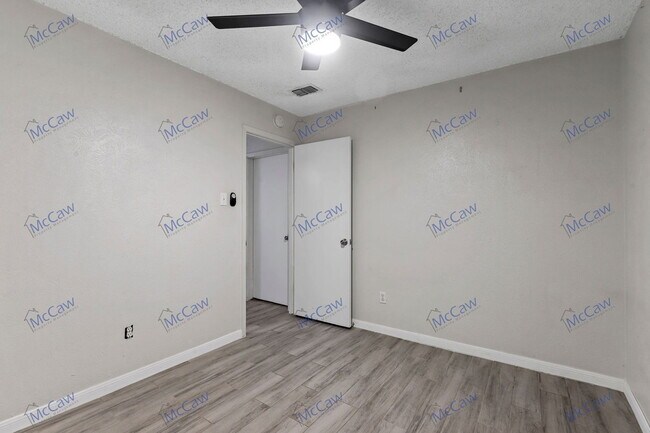 Building Photo - 5002 Geddes Ave